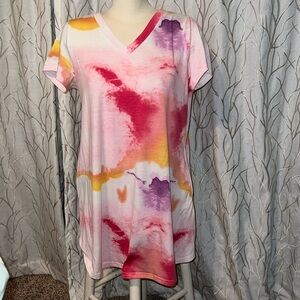 Tie dye t-shirt dress with pockets.